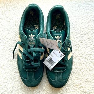 Adidas Samba green brand new with tags never worn size 11